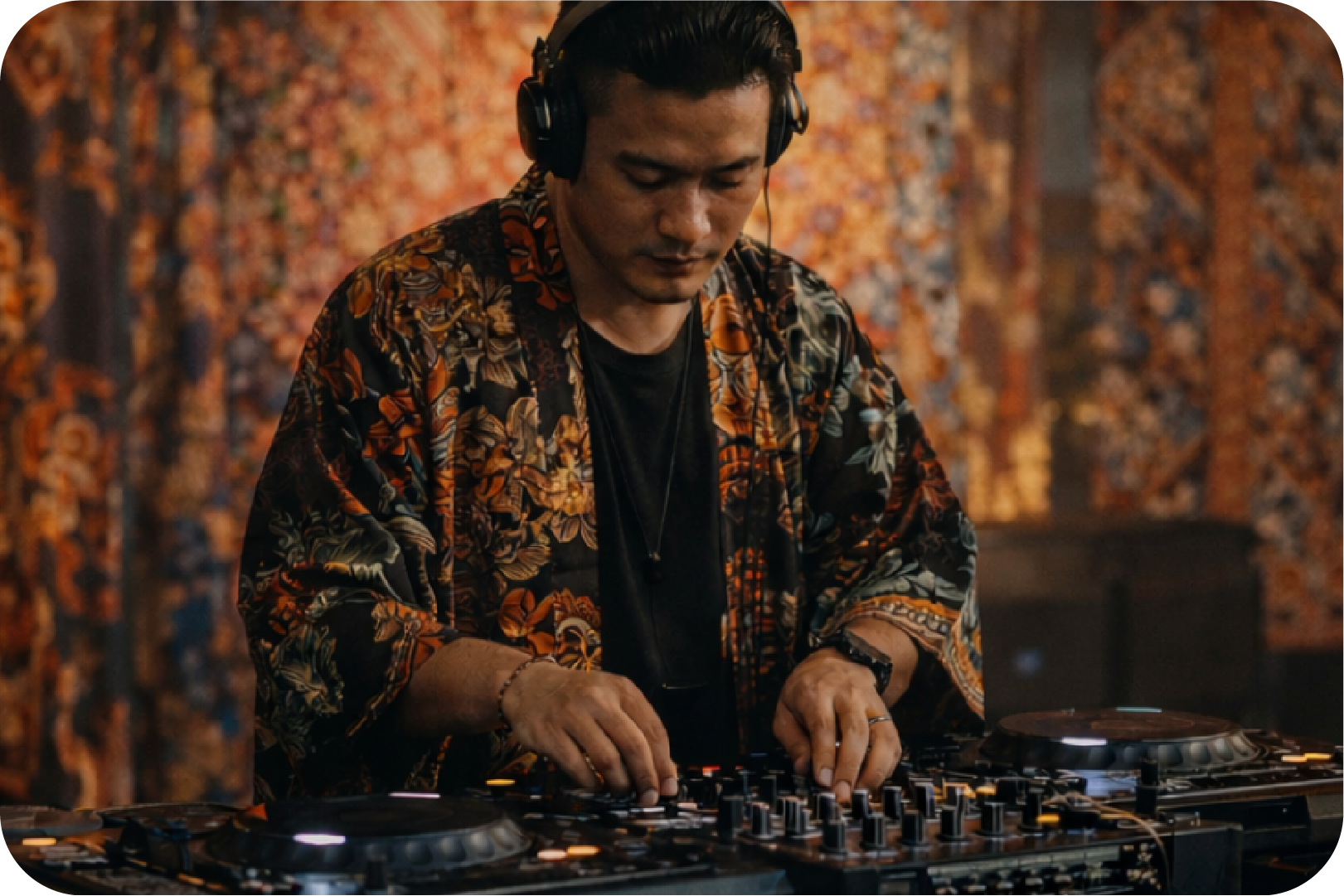 Kampung Elektrik - Batik Trance